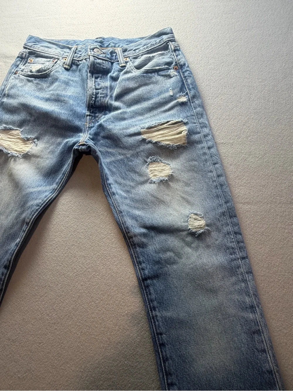 Levi’s 501 Distressed Ripped Straight Jeans Men’s 30x32